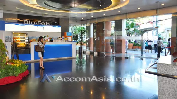  1  Office Space For Rent in Ploenchit ,Bangkok  at Q House Ploenchit Service Office AA10195